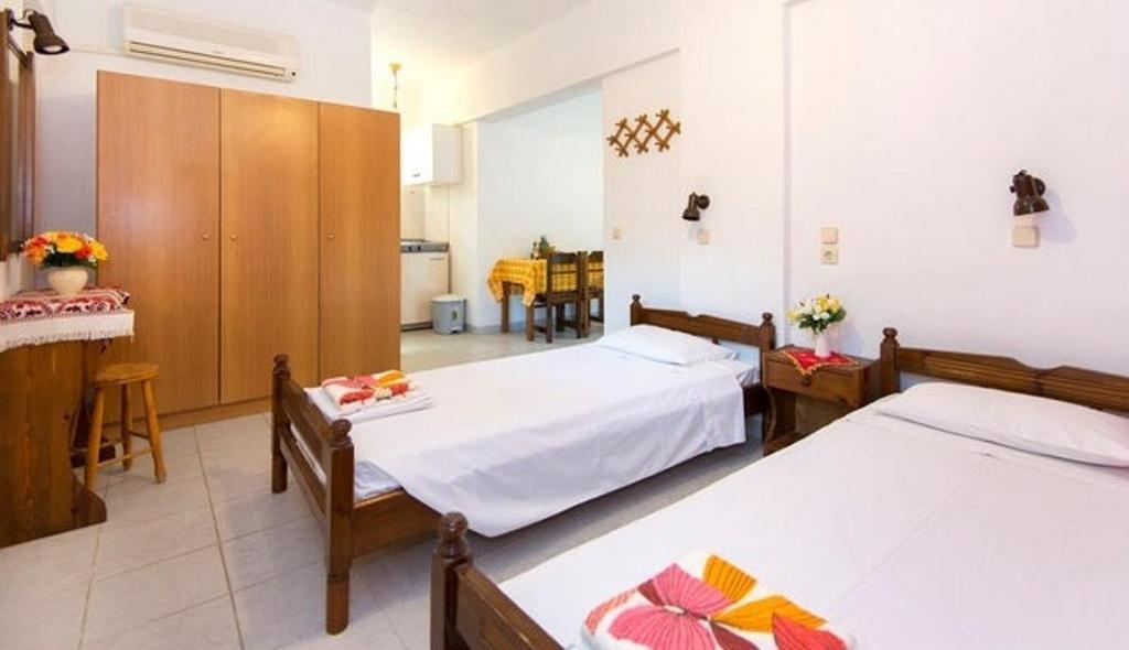 Evi Apartments And Studios Theológos Quarto foto